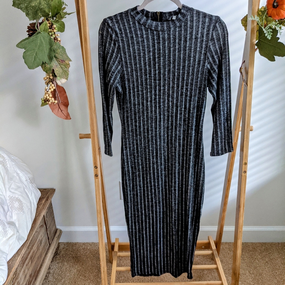 Charlotte Russe Gray Ribbed midi Dress Sz L